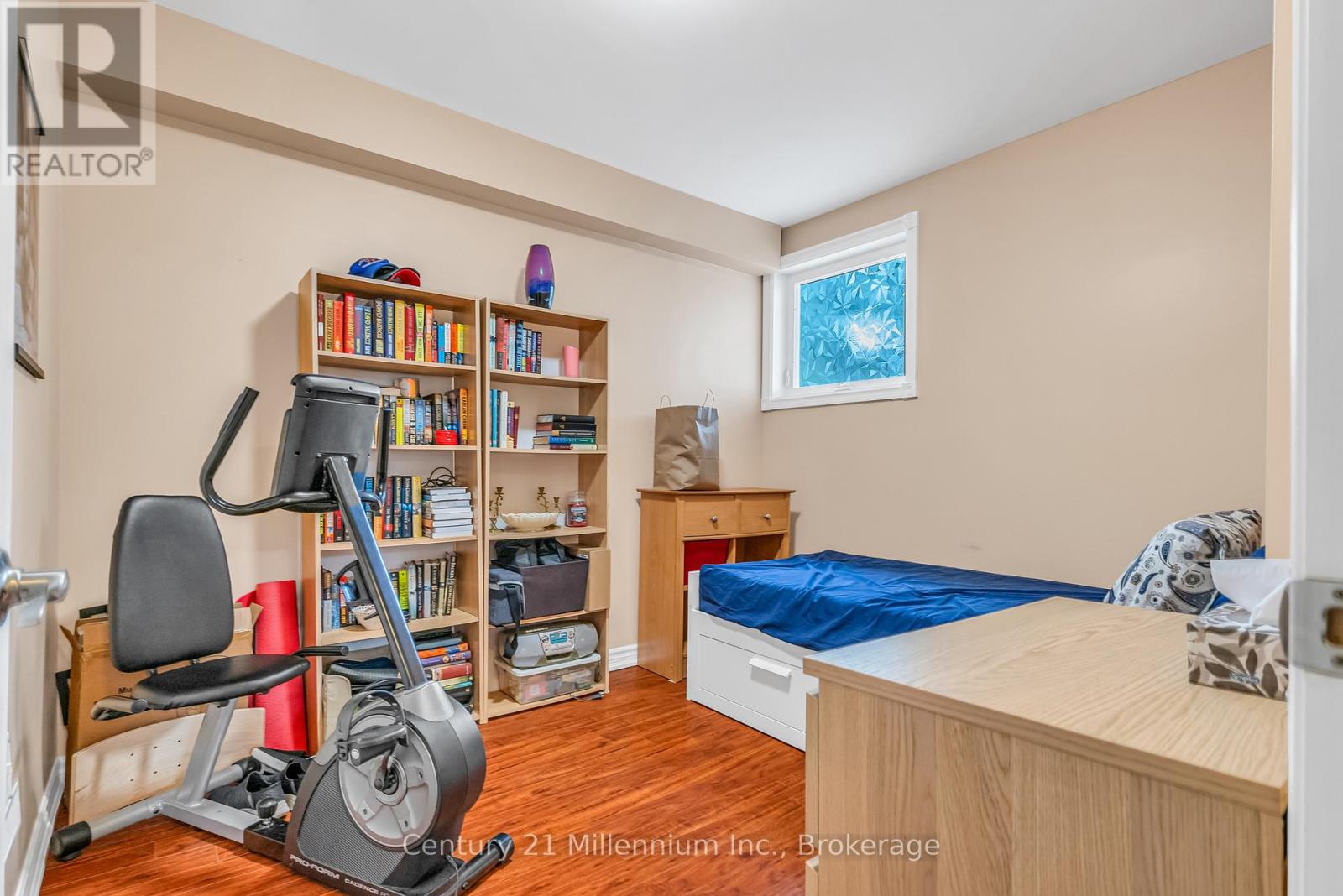 Drive - 43 Stoddart Drive, Aurora, Ontario  L4G 2G2 - Photo 30 - N13228698