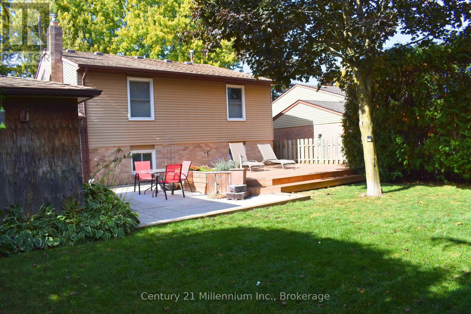 Drive - 43 Stoddart Drive, Aurora, Ontario  L4G 2G2 - Photo 35 - N13228698