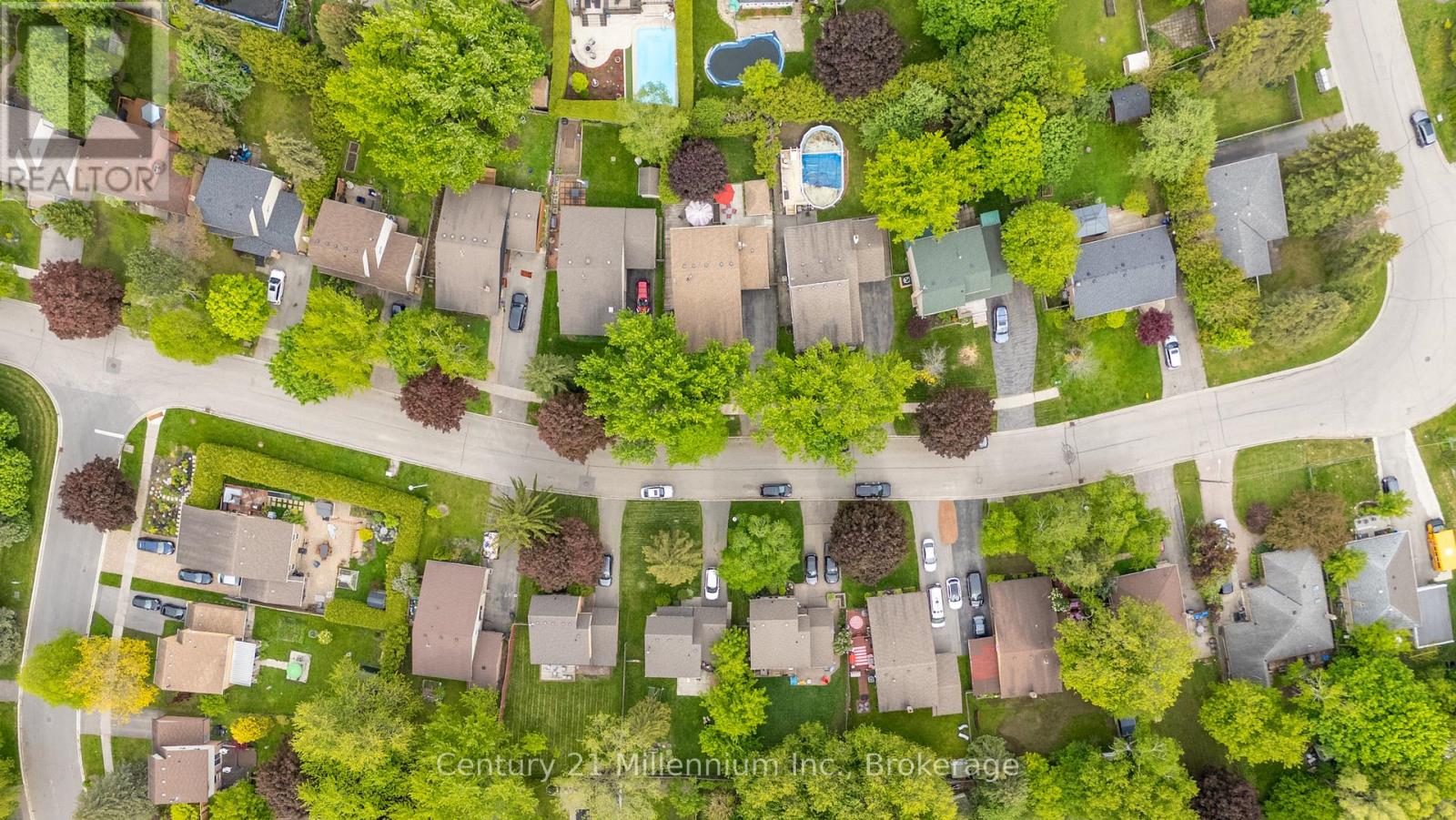 Drive - 43 Stoddart Drive, Aurora, Ontario  L4G 2G2 - Photo 39 - N13228698