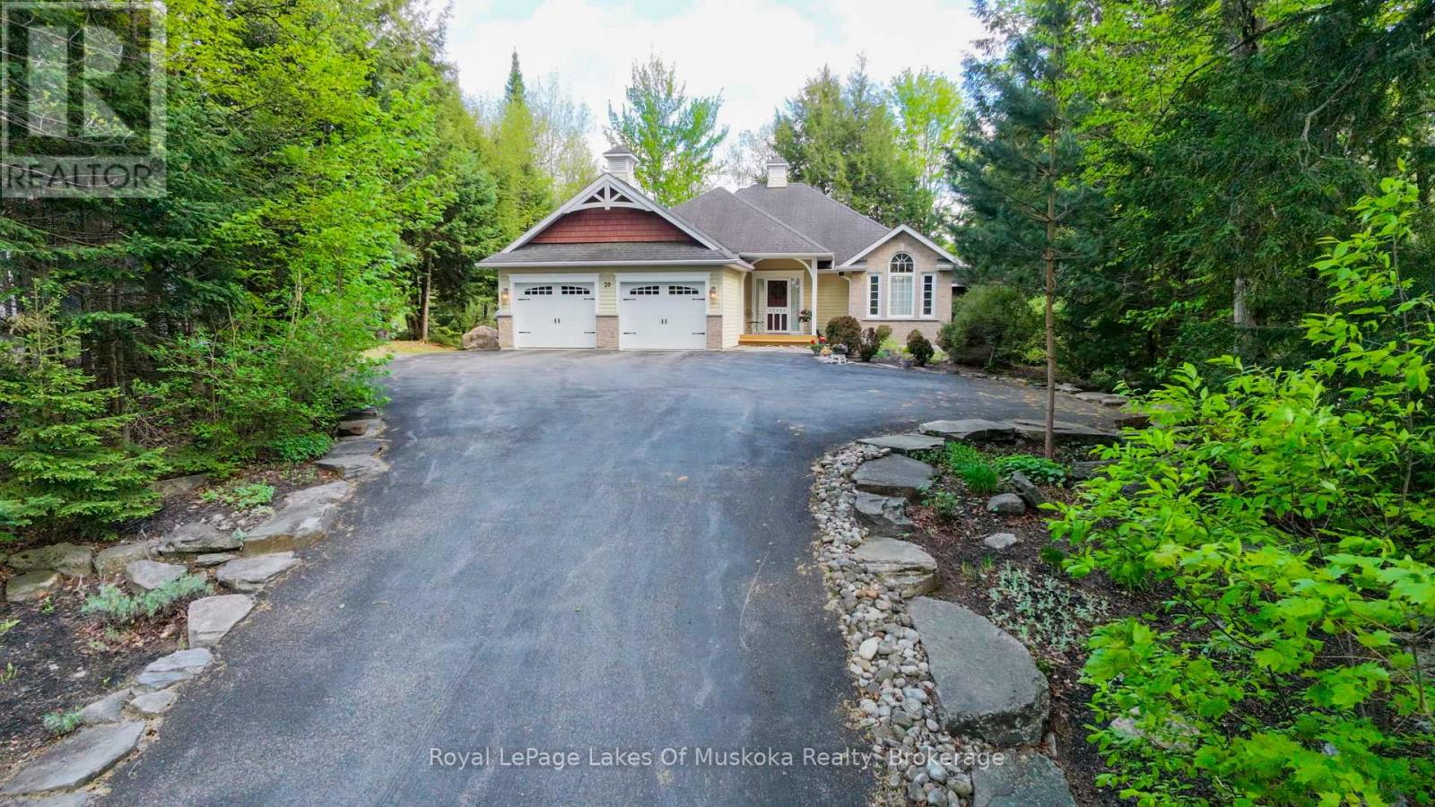 20 Deerhurst Highlands Drive, Huntsville, Ontario  P1H 1B1 - Photo 2 - X13229366