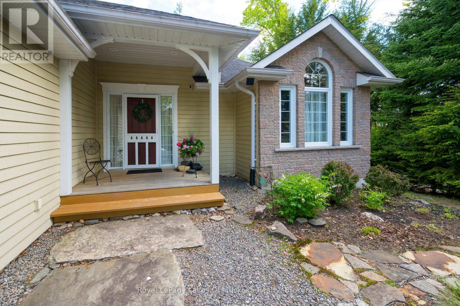 20 Deerhurst Highlands Drive, Huntsville, Ontario  P1H 1B1 - Photo 5 - X13229366