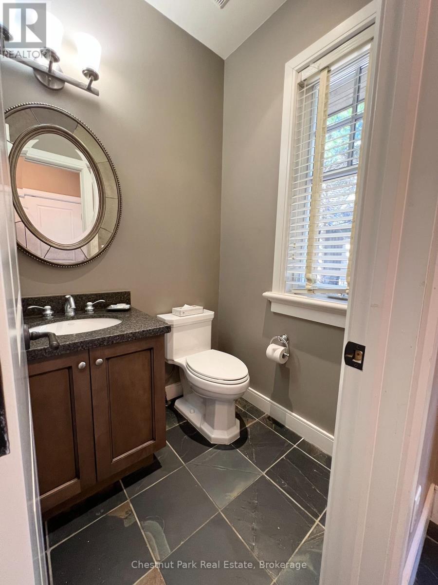 Unit 11 - 301 Emerald Hills Court, Seguin, Ontario  P0C 1H0 - Photo 13 - X13229680