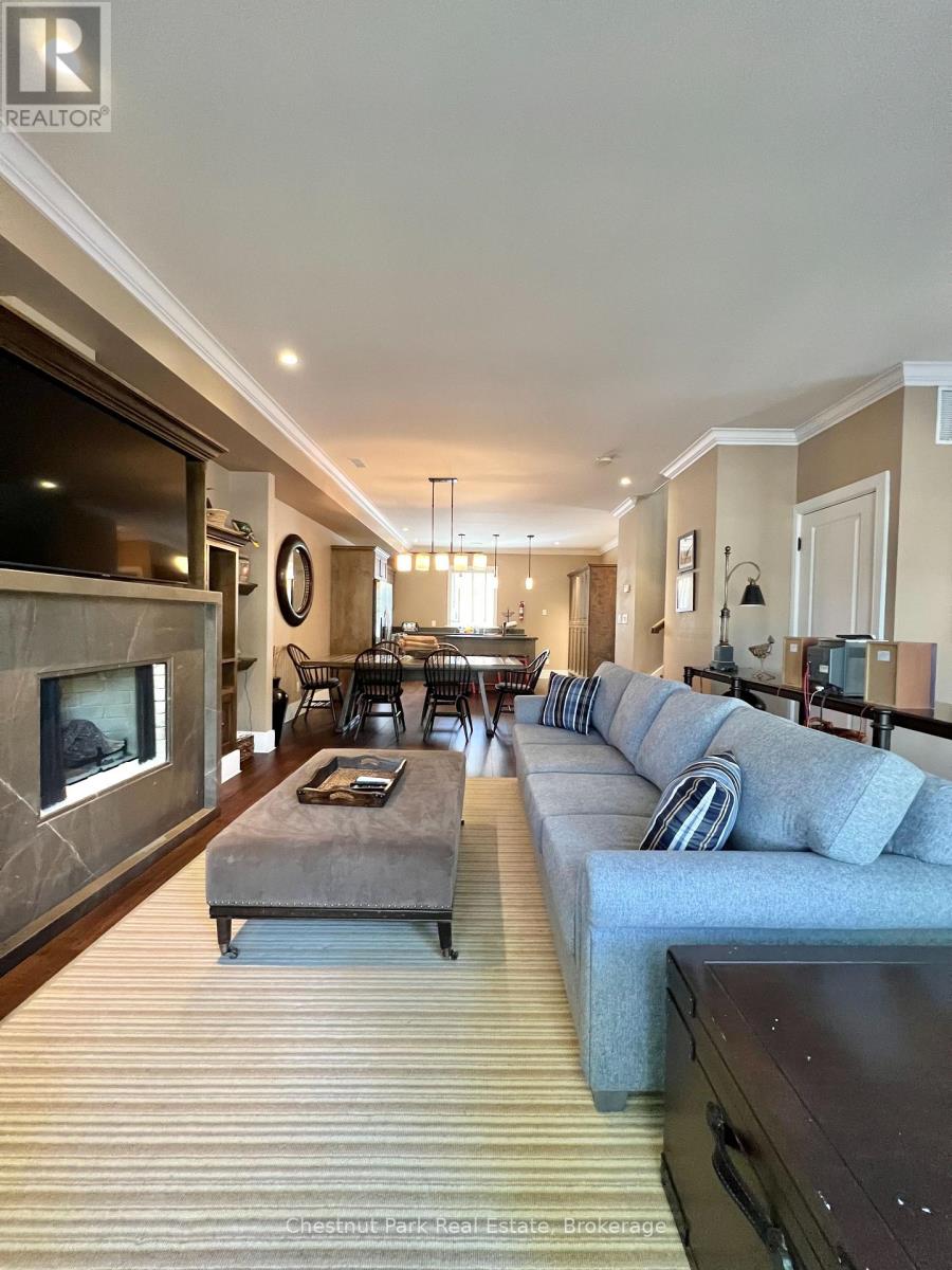 Unit 11 - 301 Emerald Hills Court, Seguin, Ontario  P0C 1H0 - Photo 4 - X13229680