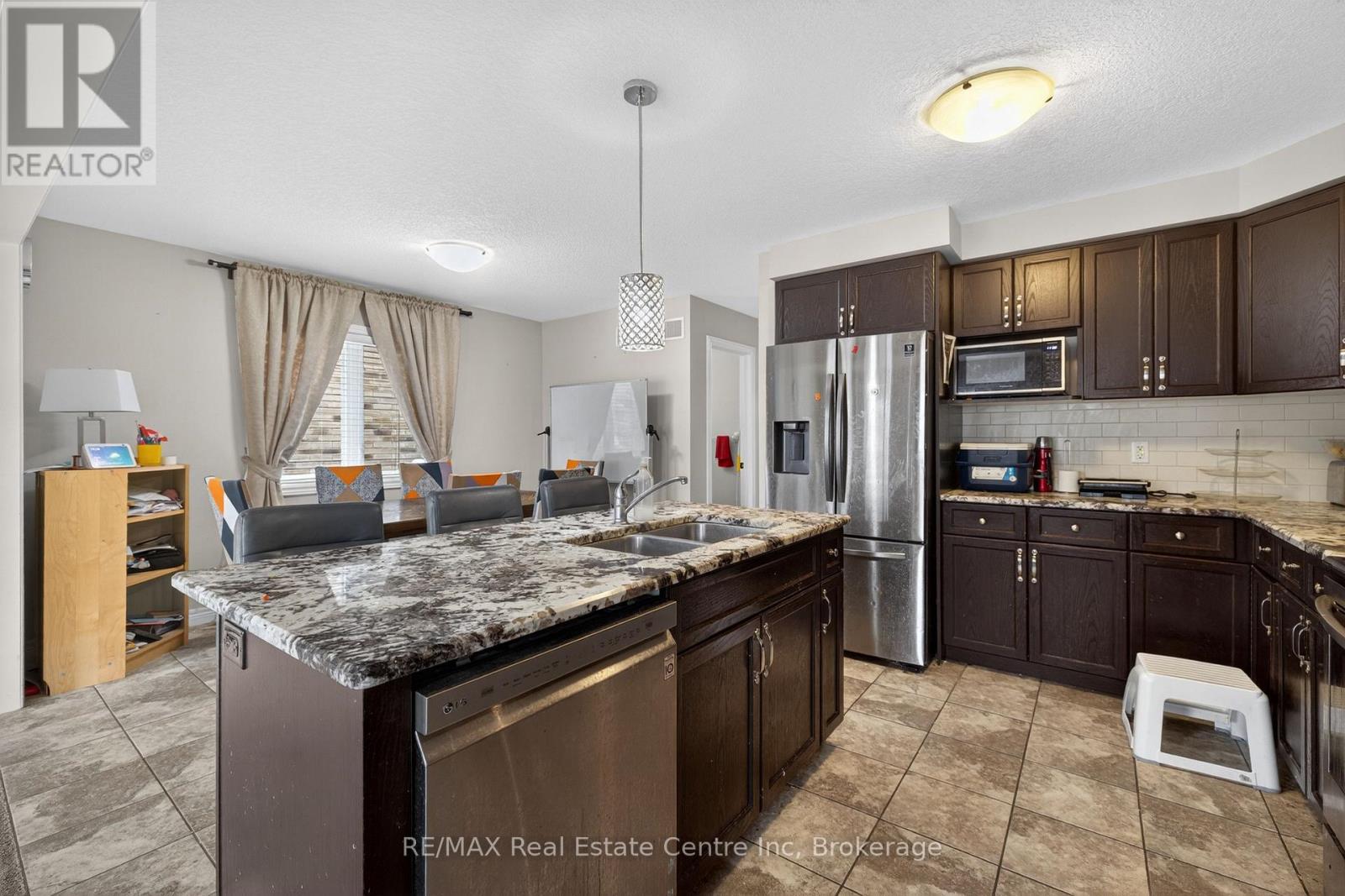 4 Drone Crescent, Guelph, Ontario  N1K 0C1 - Photo 14 - X13229716