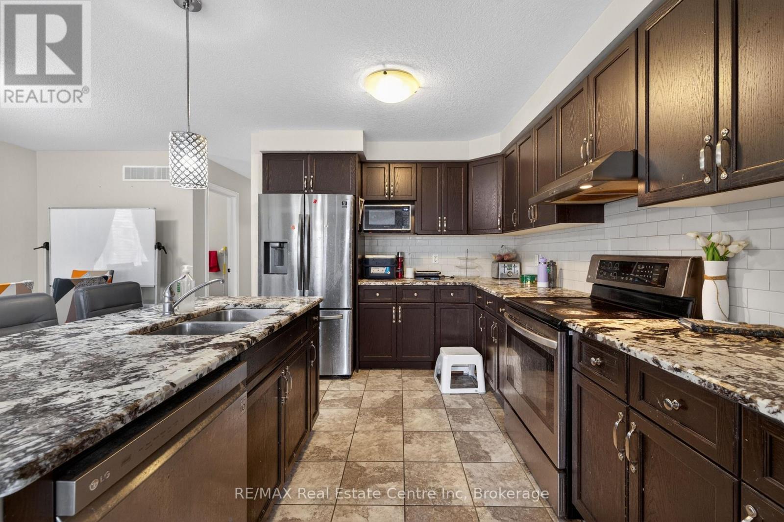 4 Drone Crescent, Guelph, Ontario  N1K 0C1 - Photo 16 - X13229716