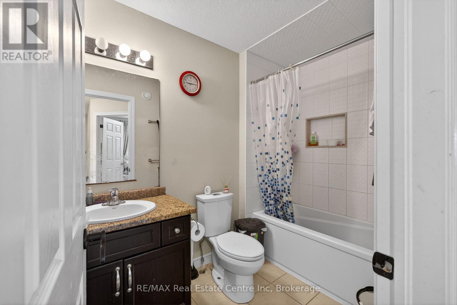 4 Drone Crescent, Guelph, Ontario  N1K 0C1 - Photo 32 - X13229716