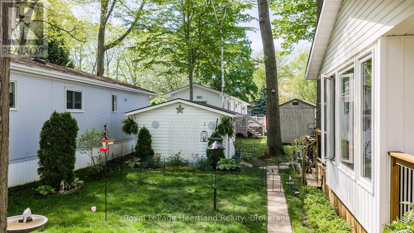 11 Sioux Lane, Ashfield-Colborne-Wawanosh, Ontario  N7A 3Y2 - Photo 21 - X13229932
