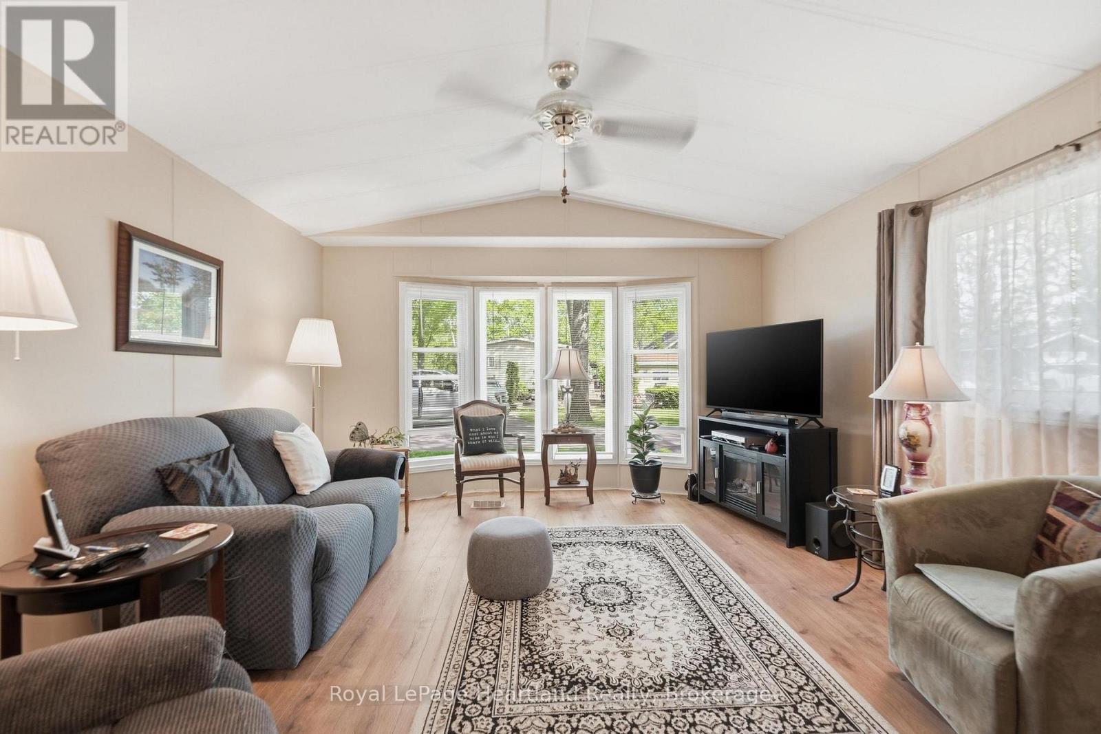 11 Sioux Lane, Ashfield-Colborne-Wawanosh, Ontario  N7A 3Y2 - Photo 9 - X13229932