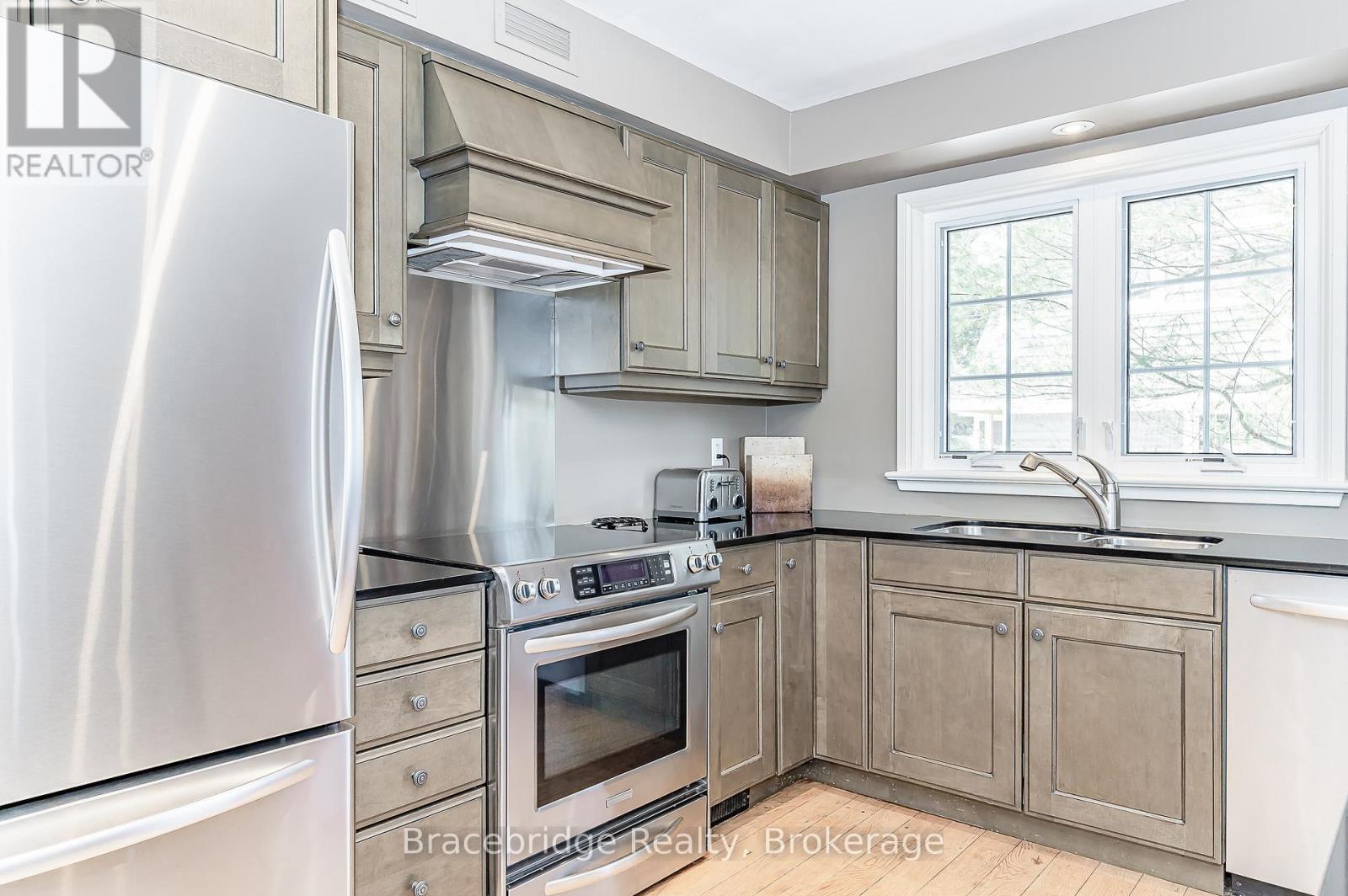 Sandfield 3 W3 - 3876 Muskoka Rd 118 Highway W, Muskoka Lakes, Ontario  P0B 1J0 - Photo 12 - X13229982