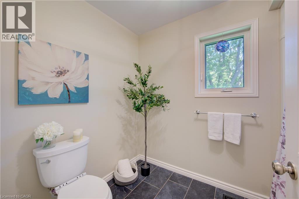 137 Wesley Crescent, Waterloo, Ontario  N2J 4G8 - Photo 22 - 40835338