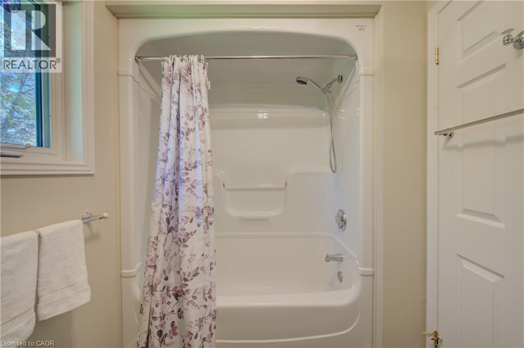 137 Wesley Crescent, Waterloo, Ontario  N2J 4G8 - Photo 23 - 40835338