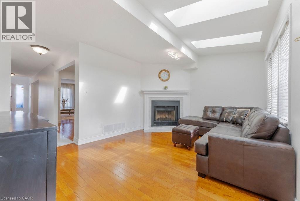 113 Greenshire Drive, Hamilton, Ontario  L9C 7G5 - Photo 11 - 40836123