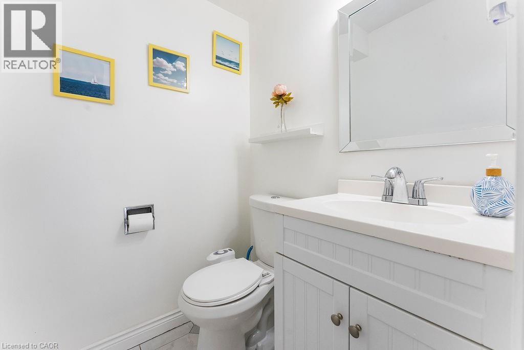 113 Greenshire Drive, Hamilton, Ontario  L9C 7G5 - Photo 21 - 40836123