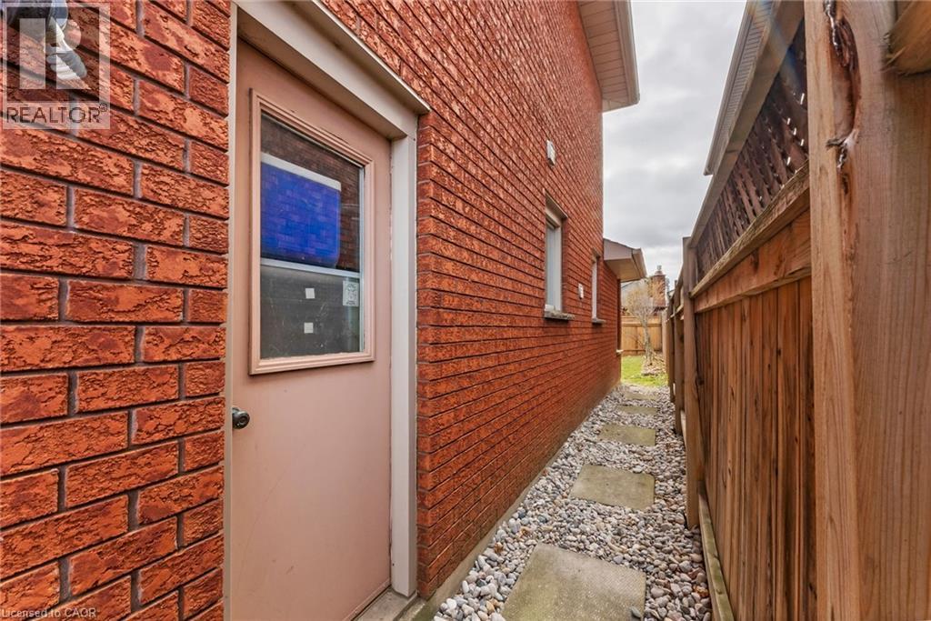 113 Greenshire Drive, Hamilton, Ontario  L9C 7G5 - Photo 41 - 40836123