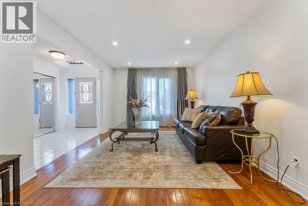 113 Greenshire Drive, Hamilton, Ontario  L9C 7G5 - Photo 6 - 40836123