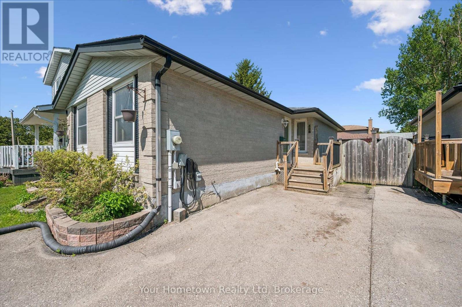 369 Strathallan Street, Centre Wellington, Ontario  N1M 3K8 - Photo 4 - X13231036