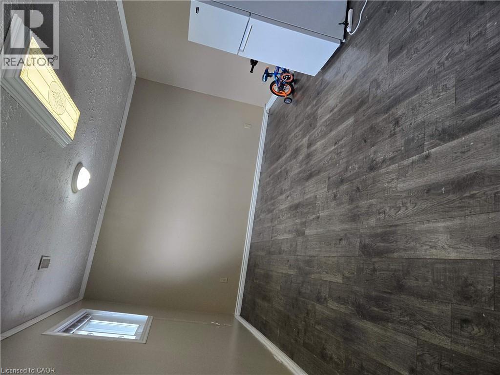 261 Overlea Drive, Kitchener, Ontario  N2M 1T7 - Photo 10 - 40836051