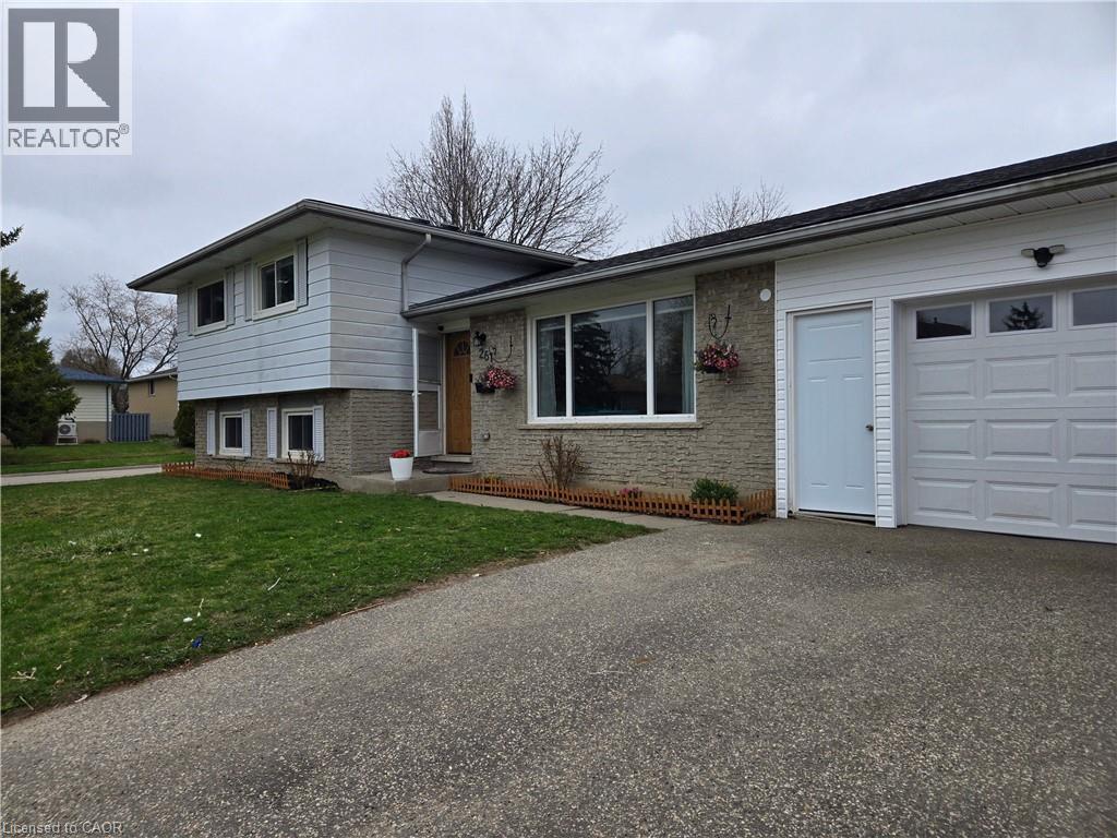261 Overlea Drive, Kitchener, Ontario  N2M 1T7 - Photo 3 - 40836051