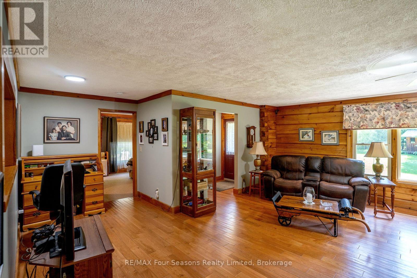600072 50 Side Road S, Chatsworth, Ontario  N0H 1R0 - Photo 12 - X13231392