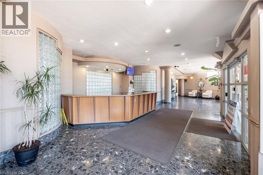 25 Trailwood Drive Unit# 1004, Mississauga, Ontario  L4Z 3K9 - Photo 2 - 40835607