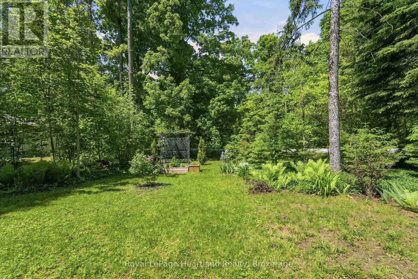 205 Chestnut Drive, Central Huron, Ontario  N0M 1G0 - Photo 25 - X13231776