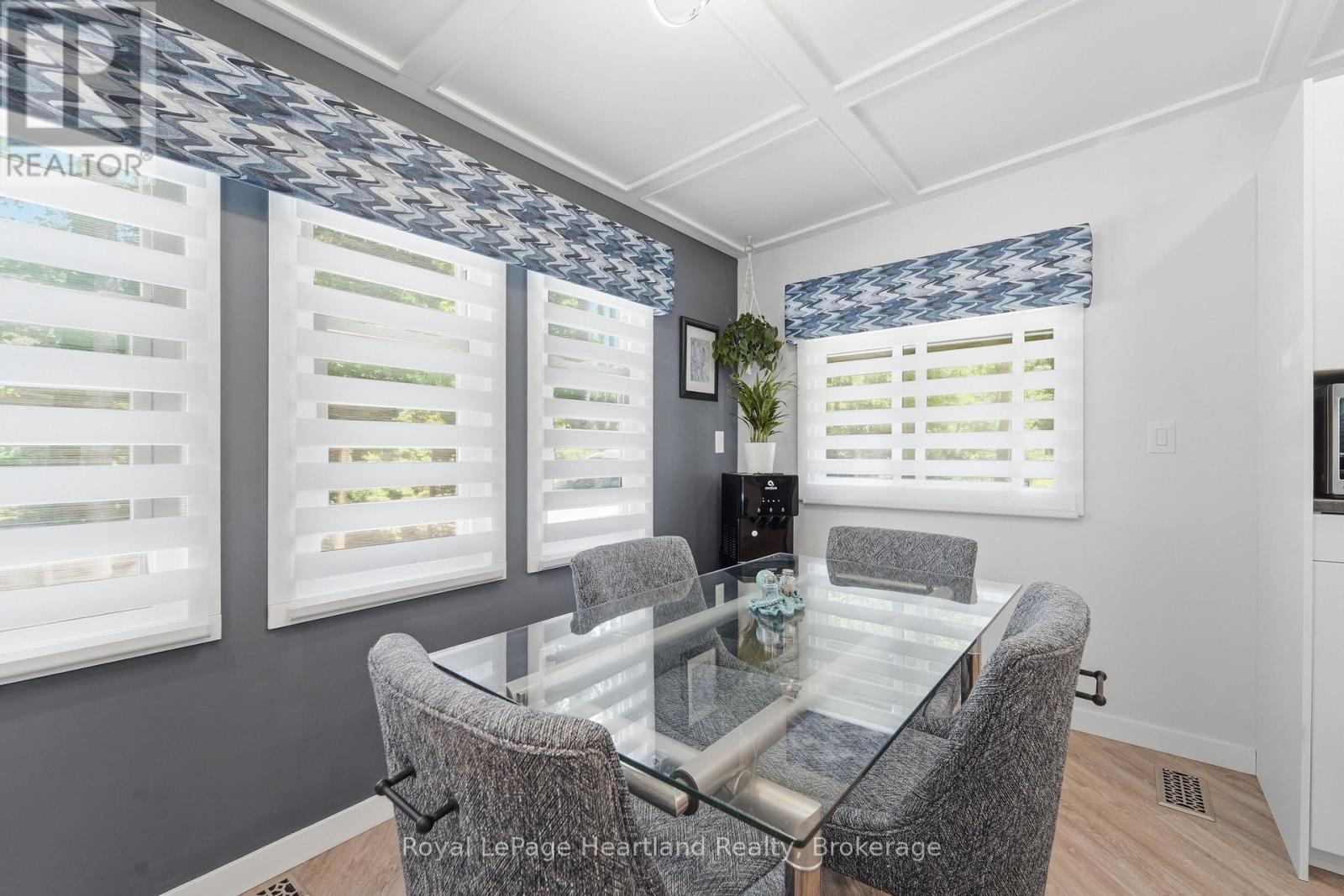 205 Chestnut Drive, Central Huron, Ontario  N0M 1G0 - Photo 6 - X13231776