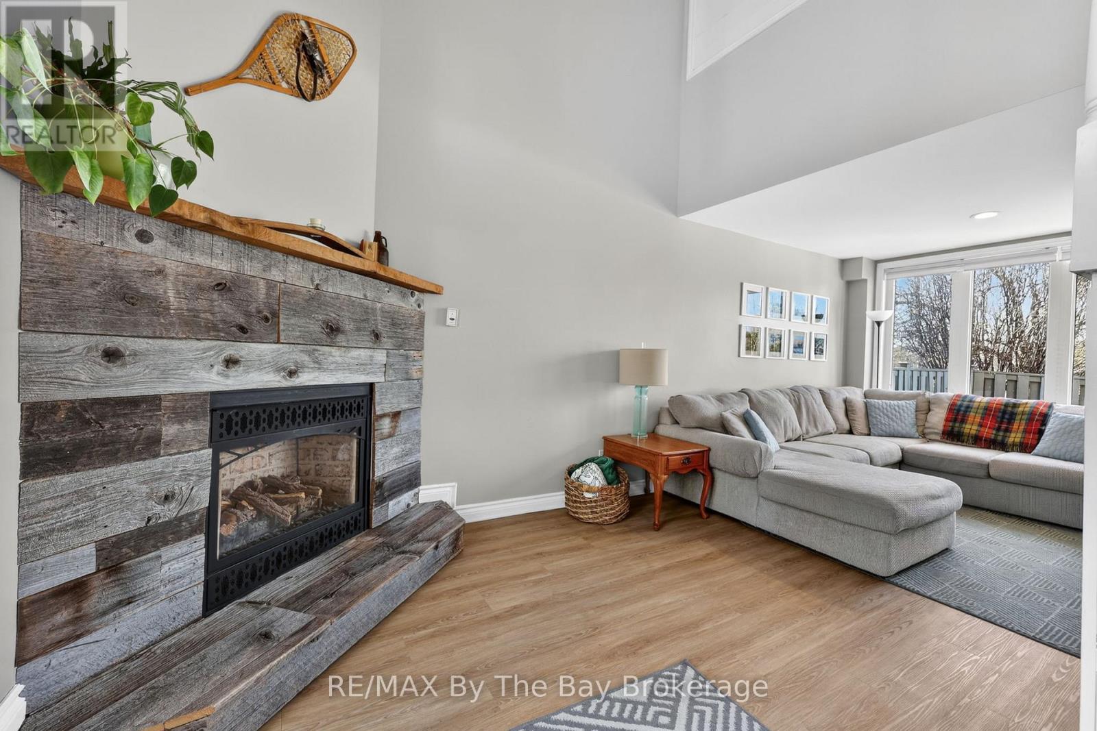 43 Trafalgar Road, Collingwood, Ontario  L9Y 5G4 - Photo 3 - S13232134