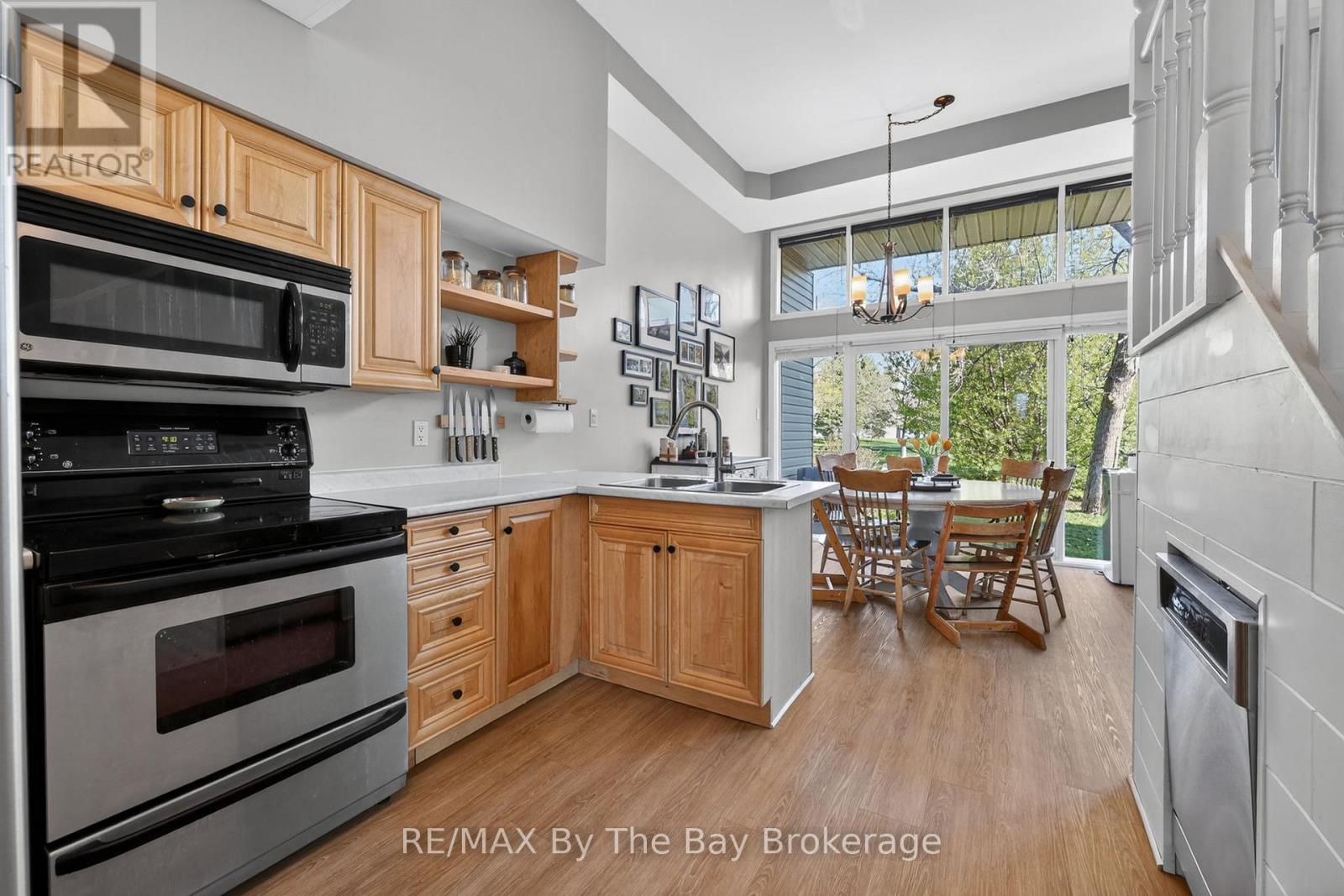 43 Trafalgar Road, Collingwood, Ontario  L9Y 5G4 - Photo 6 - S13232134
