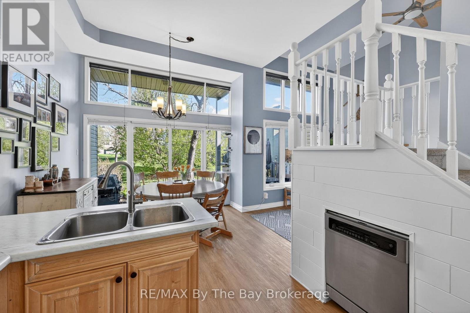 43 Trafalgar Road, Collingwood, Ontario  L9Y 5G4 - Photo 7 - S13232134