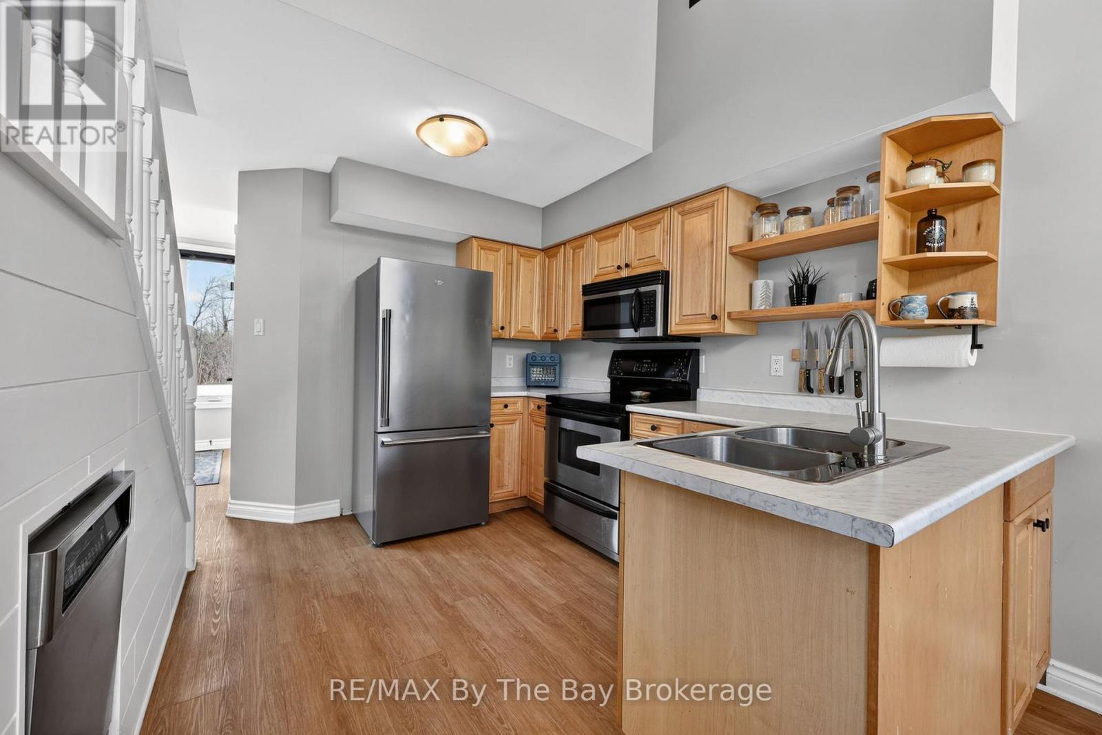 43 Trafalgar Road, Collingwood, Ontario  L9Y 5G4 - Photo 8 - S13232134