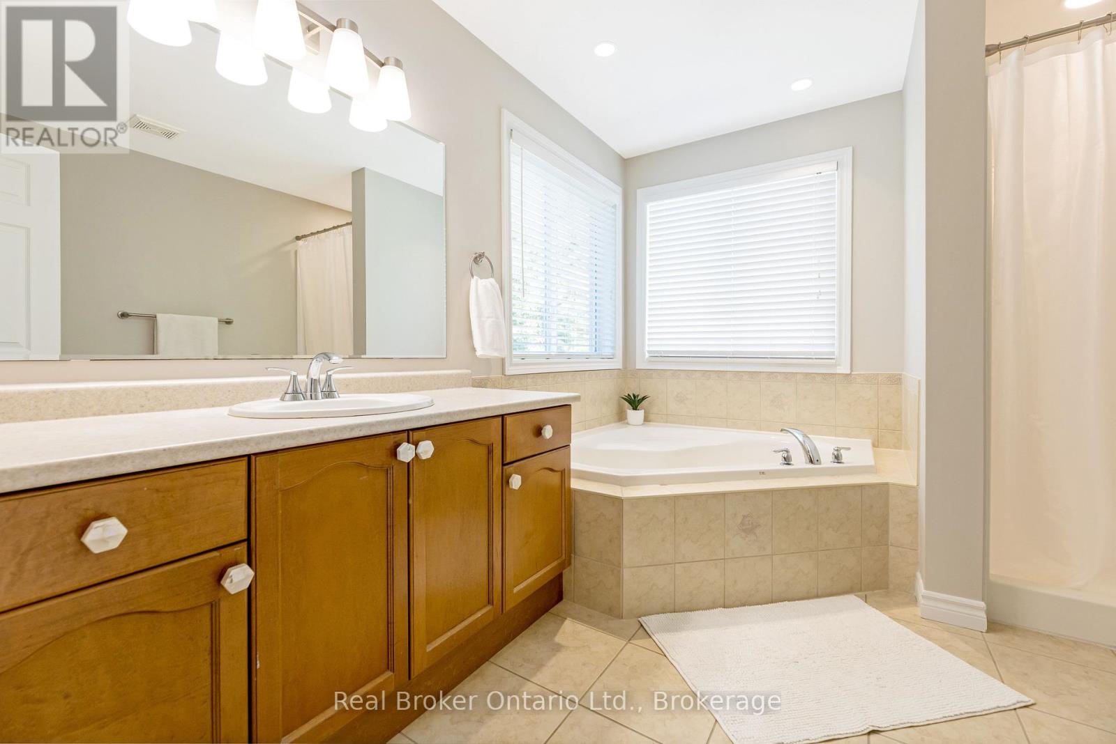 22 Atto Drive, Guelph, Ontario  N1E 0E4 - Photo 22 - X13232118