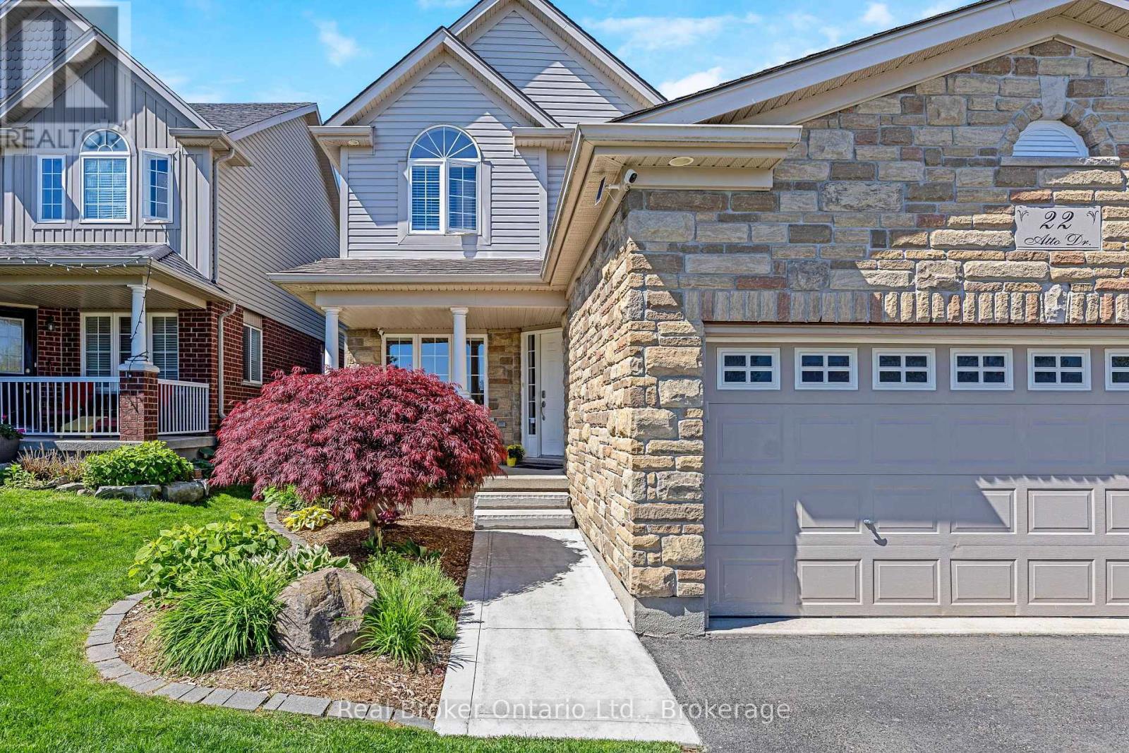 22 Atto Drive, Guelph, Ontario  N1E 0E4 - Photo 3 - X13232118