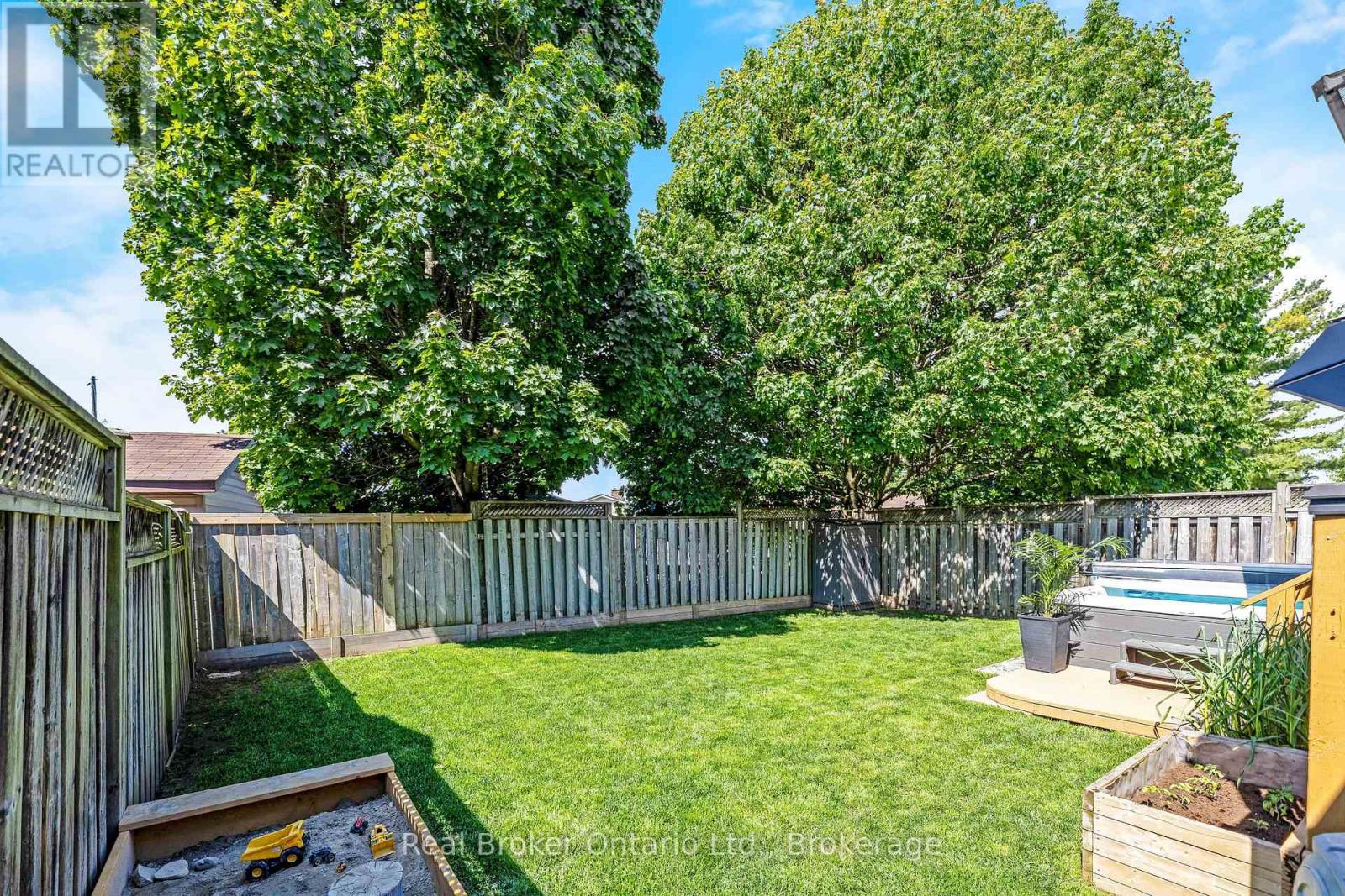 22 Atto Drive, Guelph, Ontario  N1E 0E4 - Photo 38 - X13232118