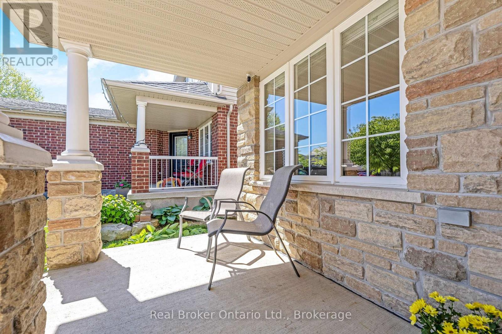 22 Atto Drive, Guelph, Ontario  N1E 0E4 - Photo 4 - X13232118