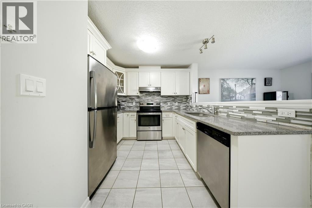158 Fife Road Unit# 17, Guelph, Ontario  N1H 6Y3 - Photo 12 - 40835888