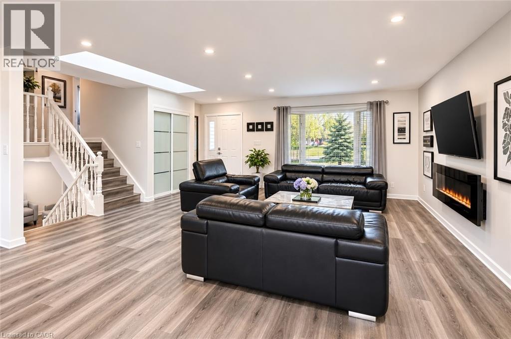 102 Allen Street, Tillsonburg, Ontario  N4G 5K1 - Photo 5 - 40835666