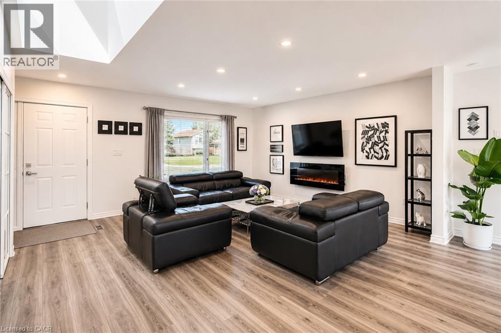 102 Allen Street, Tillsonburg, Ontario  N4G 5K1 - Photo 6 - 40835666