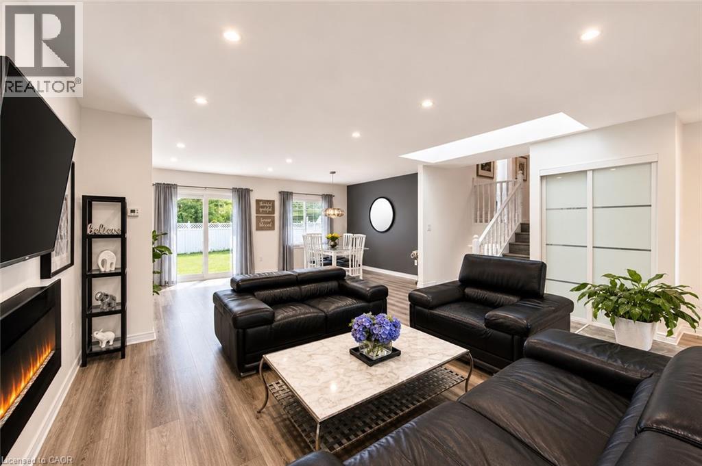102 Allen Street, Tillsonburg, Ontario  N4G 5K1 - Photo 8 - 40835666