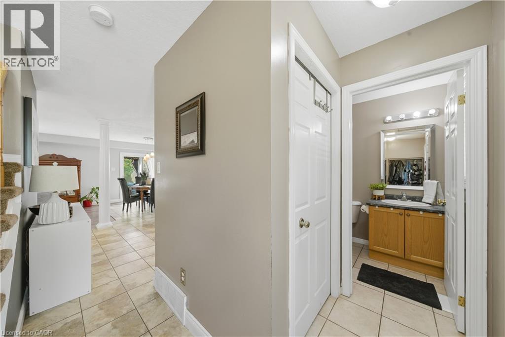 784 Butternut Avenue, Waterloo, Ontario  N2V 2M3 - Photo 4 - 40835157