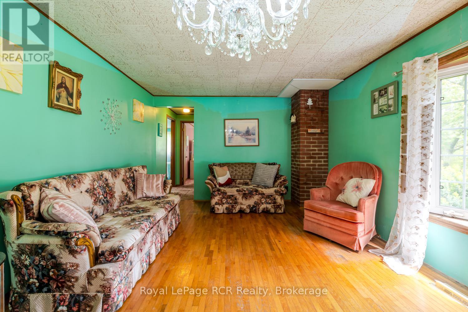 873 14th Street W, Georgian Bluffs, Ontario  N4K 6V5 - Photo 12 - X13232178