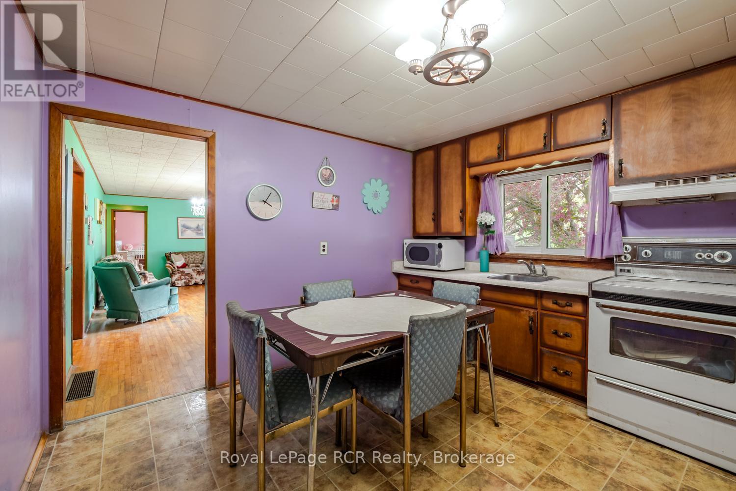 873 14th Street W, Georgian Bluffs, Ontario  N4K 6V5 - Photo 14 - X13232178
