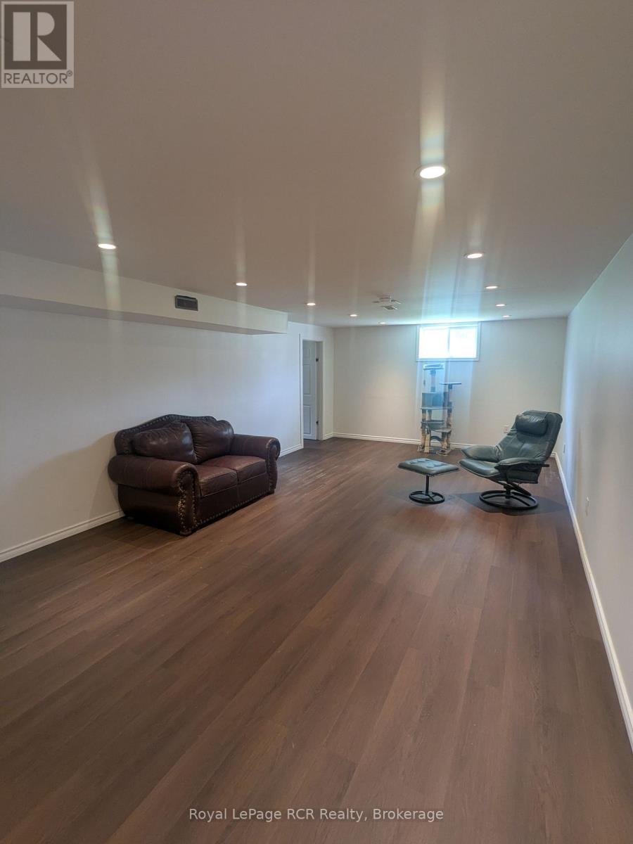 551 15th Avenue, Hanover, Ontario  N4N 3J2 - Photo 21 - X13232238