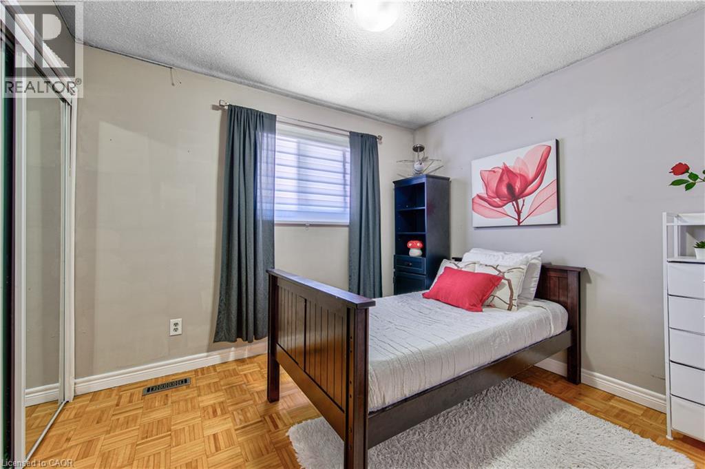 2560 Palisander Avenue, Mississauga, Ontario  L5B 2L2 - Photo 17 - 40836140