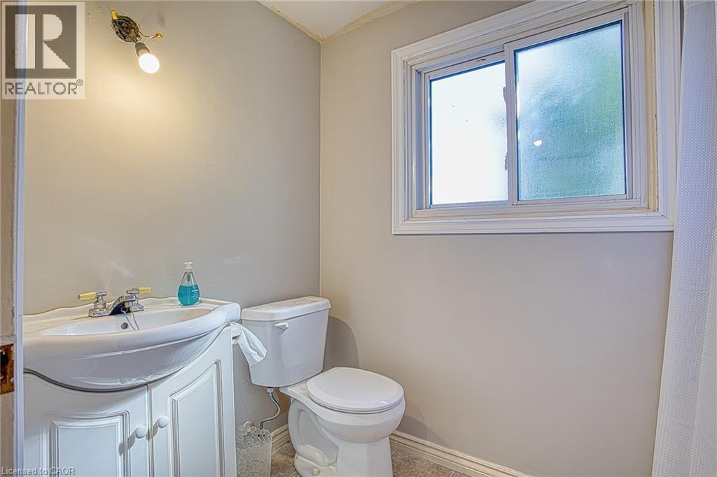 7 Viking Court Unit# 404, Grimsby, Ontario  L3M 3T8 - Photo 14 - 40836122