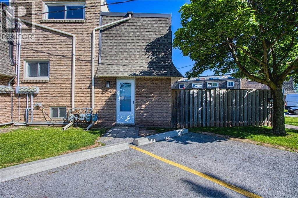 7 Viking Court Unit# 404, Grimsby, Ontario  L3M 3T8 - Photo 22 - 40836122