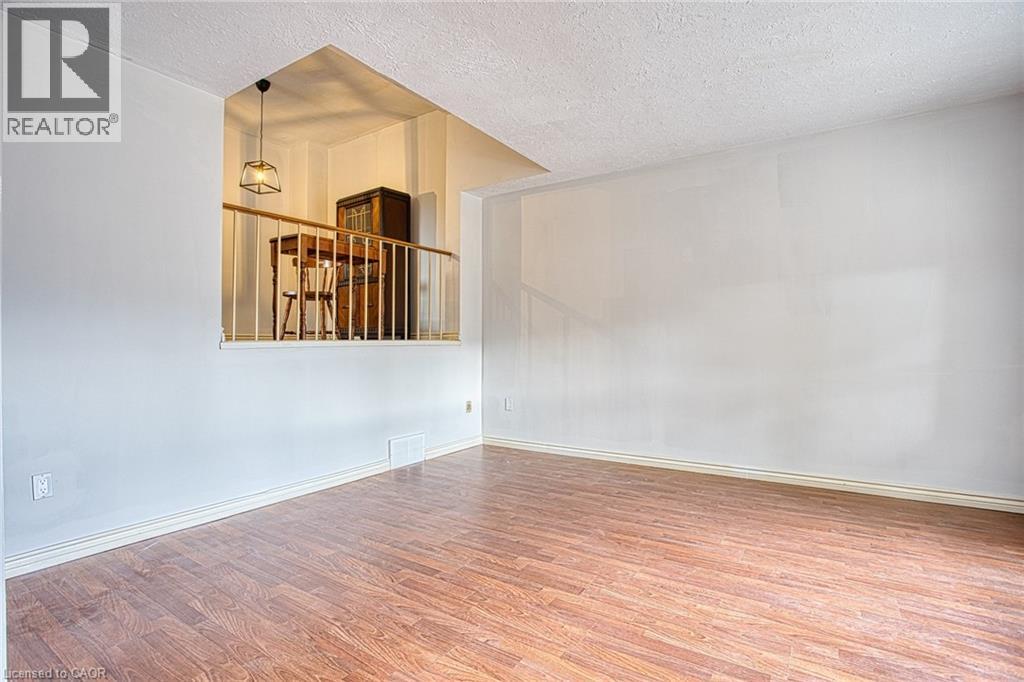 7 Viking Court Unit# 404, Grimsby, Ontario  L3M 3T8 - Photo 6 - 40836122