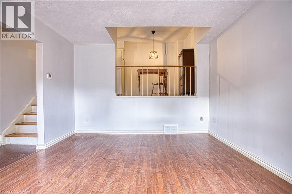 7 Viking Court Unit# 404, Grimsby, Ontario  L3M 3T8 - Photo 8 - 40836122
