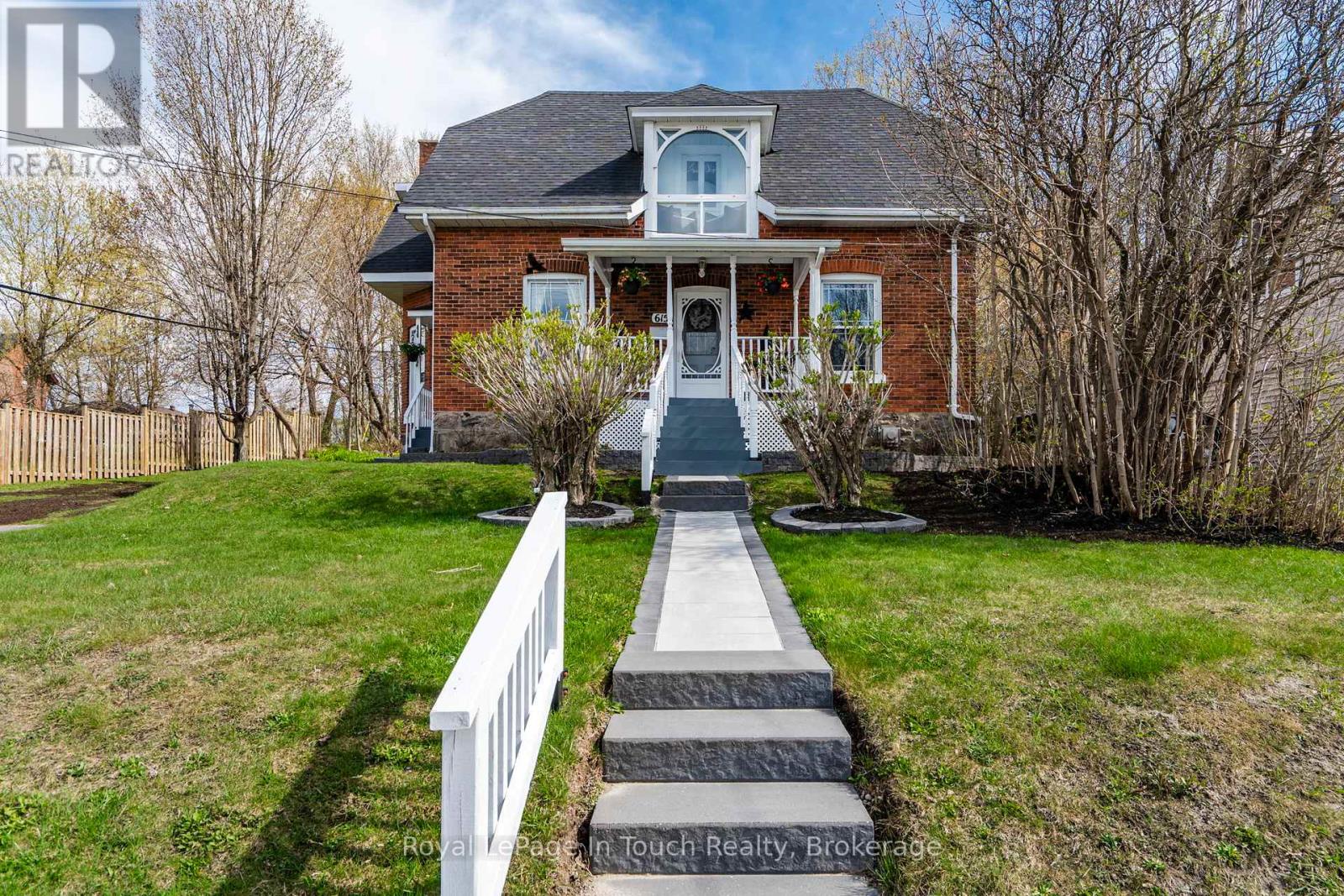 615 Bay Street, Midland, Ontario  L4R 1L7 - Photo 2 - S13232622