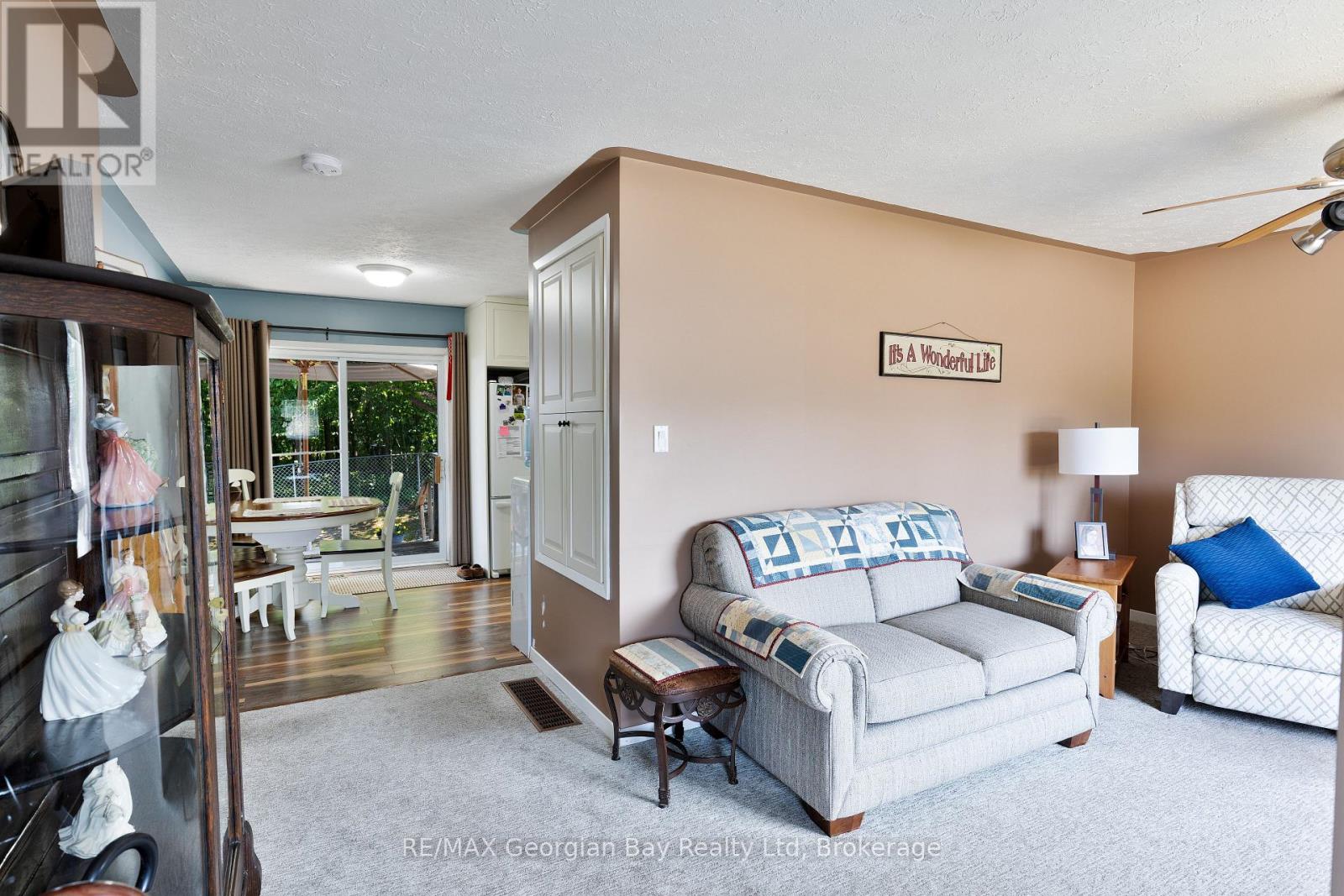 5 Easton Avenue, Tay, Ontario  L0K 1R0 - Photo 4 - S13233020