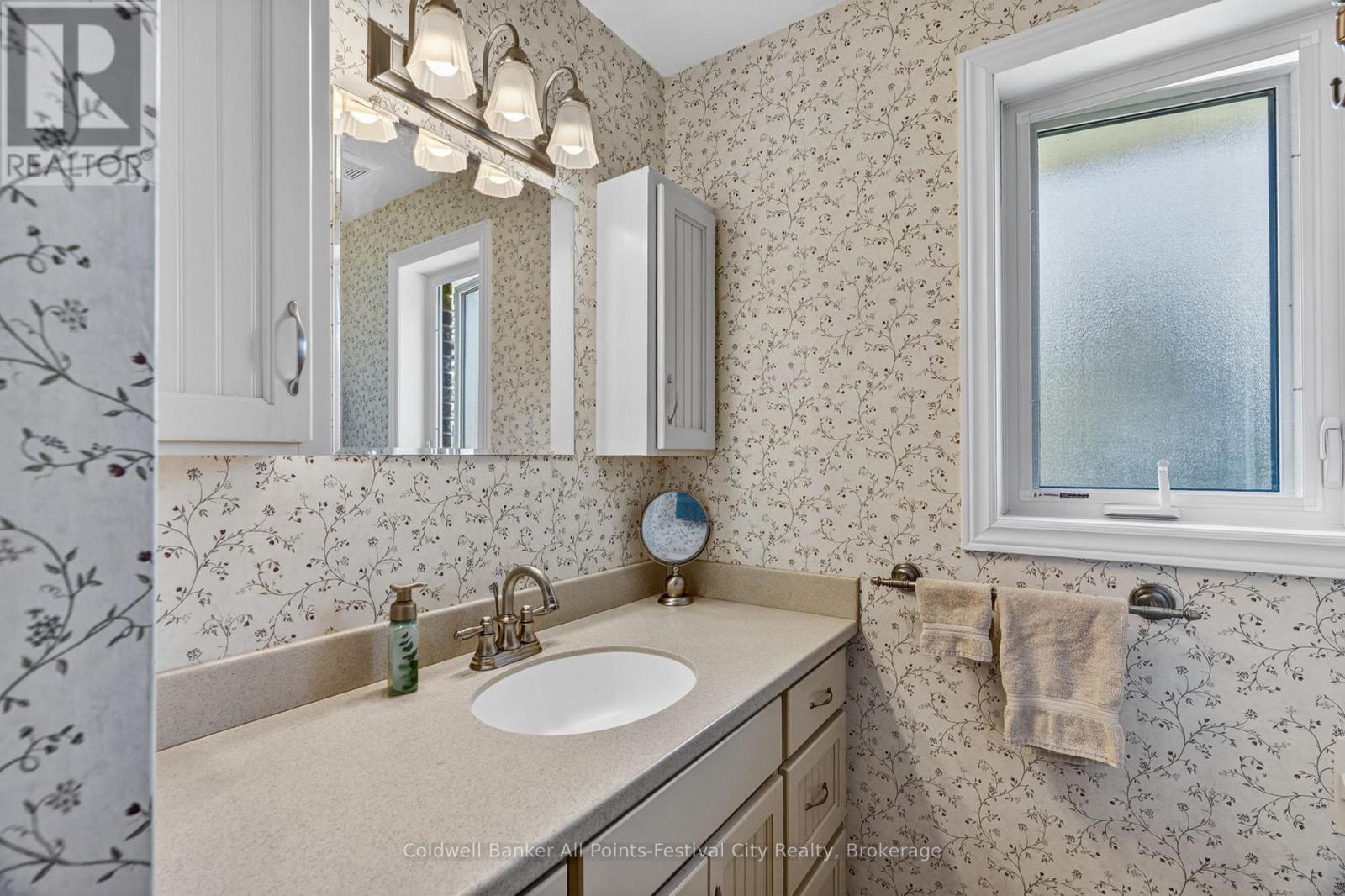 30 Mohawk Crescent, Central Huron, Ontario  N0M 1L0 - Photo 16 - X13232952
